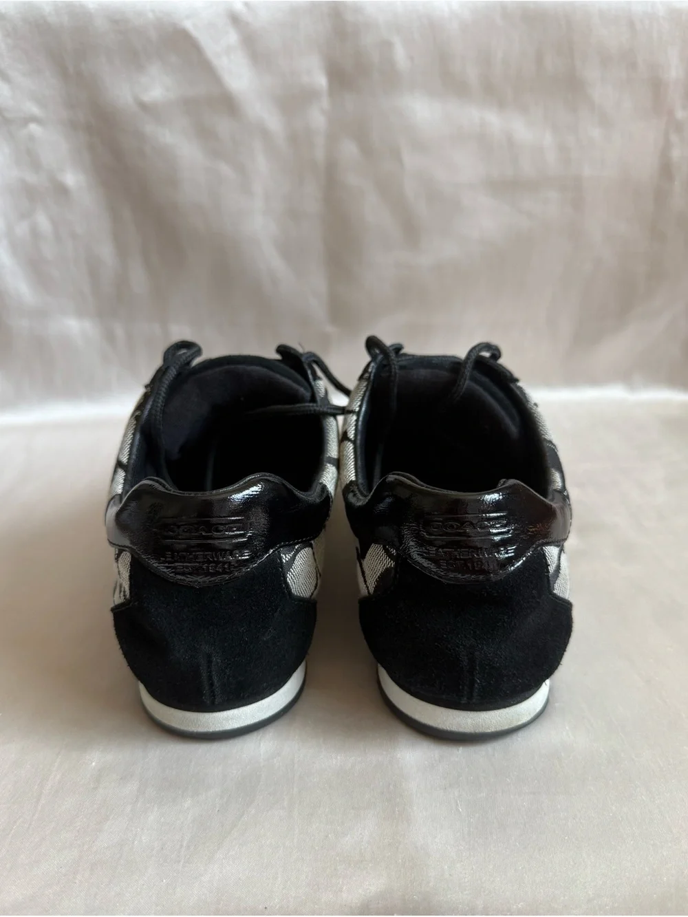 Coach Women’s Black and Gray Signature C Low-Top Sneakers